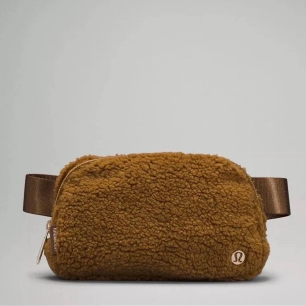 SOLD! Lululemon Athletica Everywhere Belt Bag Fleece Burnt Carmel